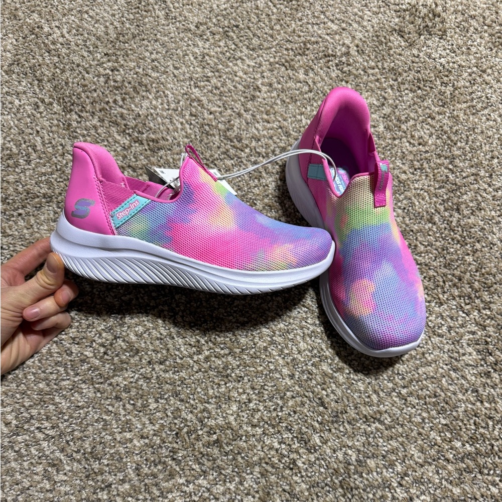 Girls Sketchers Slip On Shoes -Size 2